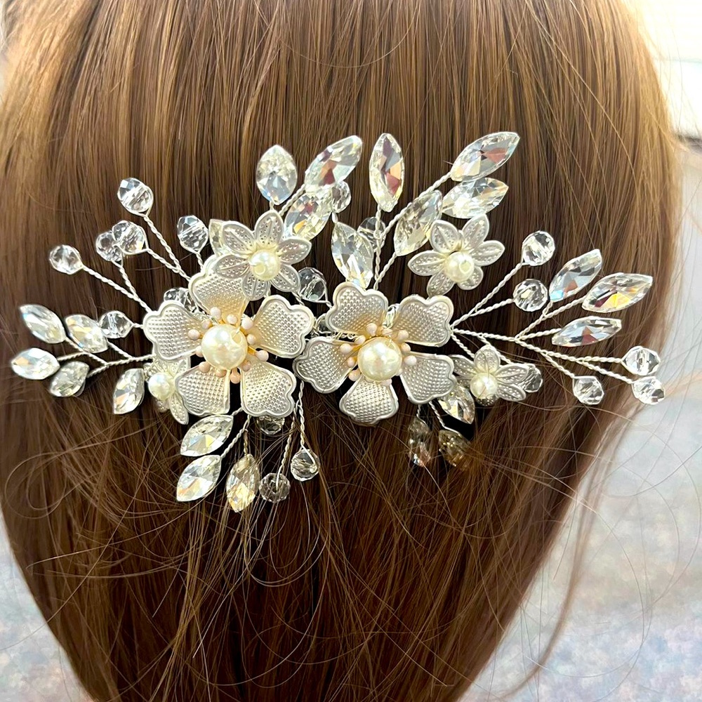 Flower wedding hair combs